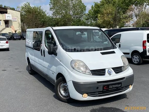 Renault Trafic Multix 2.0 dCi Image 6